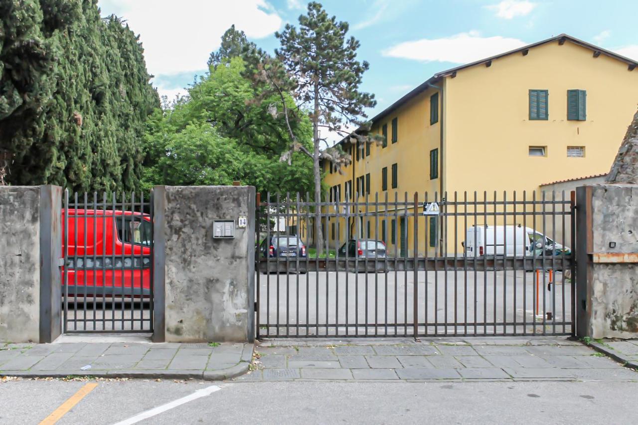 Appartamento Santa Chiara - Affitti Brevi Italia Lucca Buitenkant foto